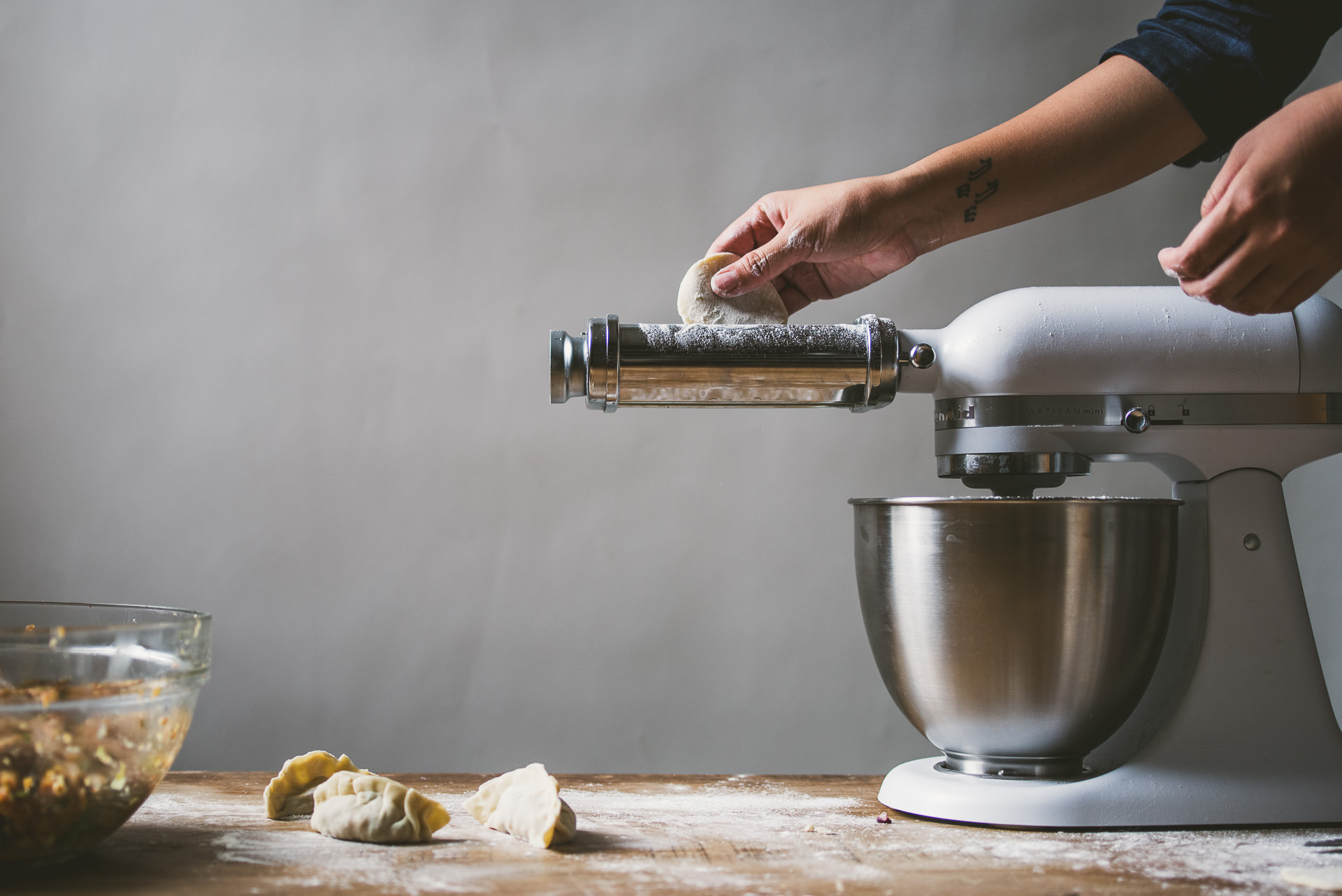 kuchysk robot kitchenaid se strojkem na tstoviny